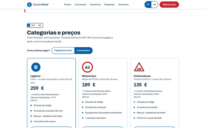 Em três prestações: o valor por mês e o total.