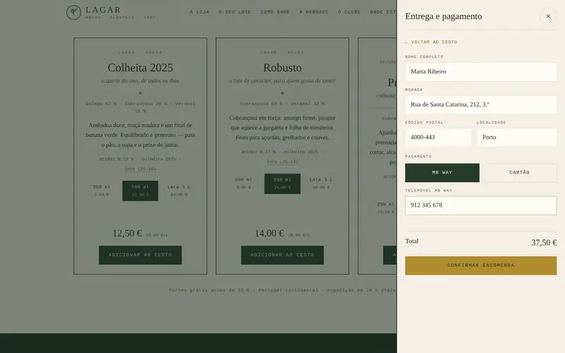O checkout num painel lateral: nome, morada e contacto.