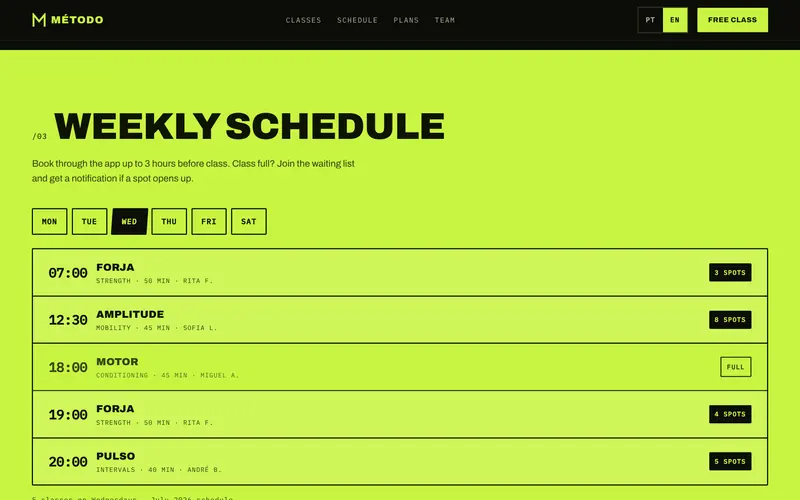 Timetable by day: places left, last place and full classes.